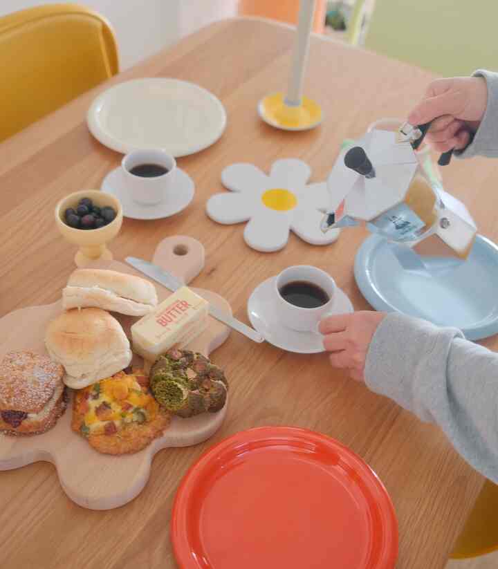 Favorite meal is breakfast 😬 #ohousekitchen #ohousegather #diningtabledecor 