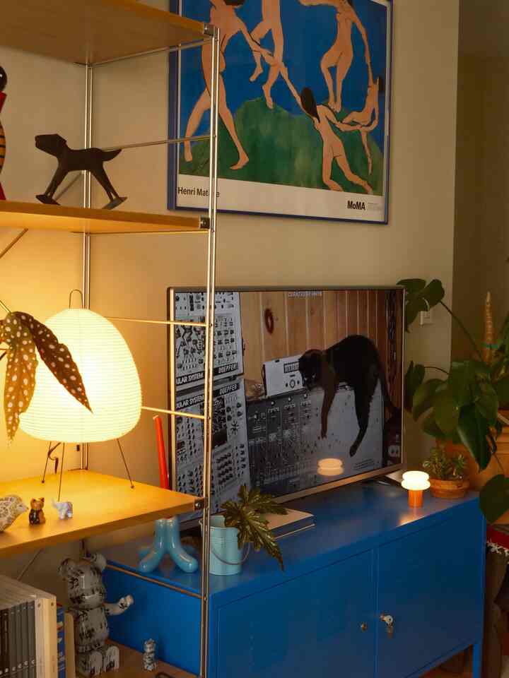 small lamps def help setting the mood 

#OhouseLight #OhouseGlow #OhouseGather 