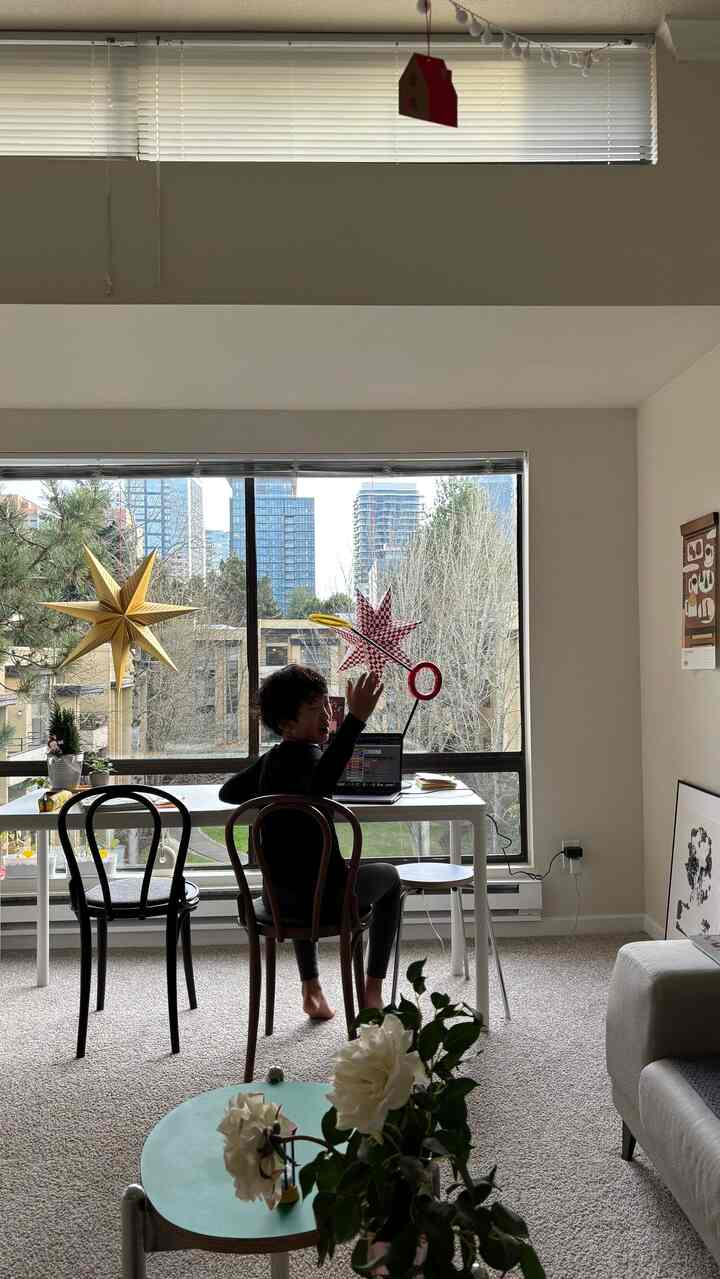 Trying a new setup — desk by the living room window.


#windowview #desk #homeoffice