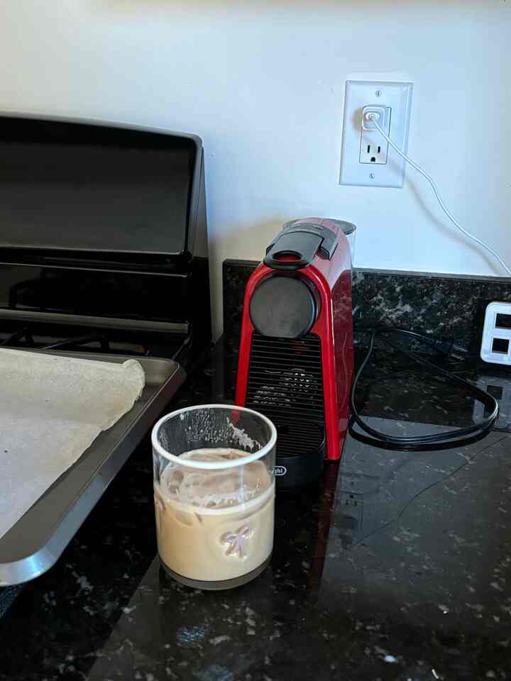 my prior coffee routine before I upgraded to the breville

#nespresso

