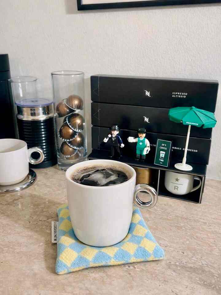 From small coffee moments to subtle details layered into my living room 🤍
A simple coffee setup styled with warm tones and personal touches, making everyday rituals feel calm and inviting.
Sometimes, love shows up in the quiet moments at home.

#OhouseLove #Ohouseglow #Ohousegather #ValentinesDay