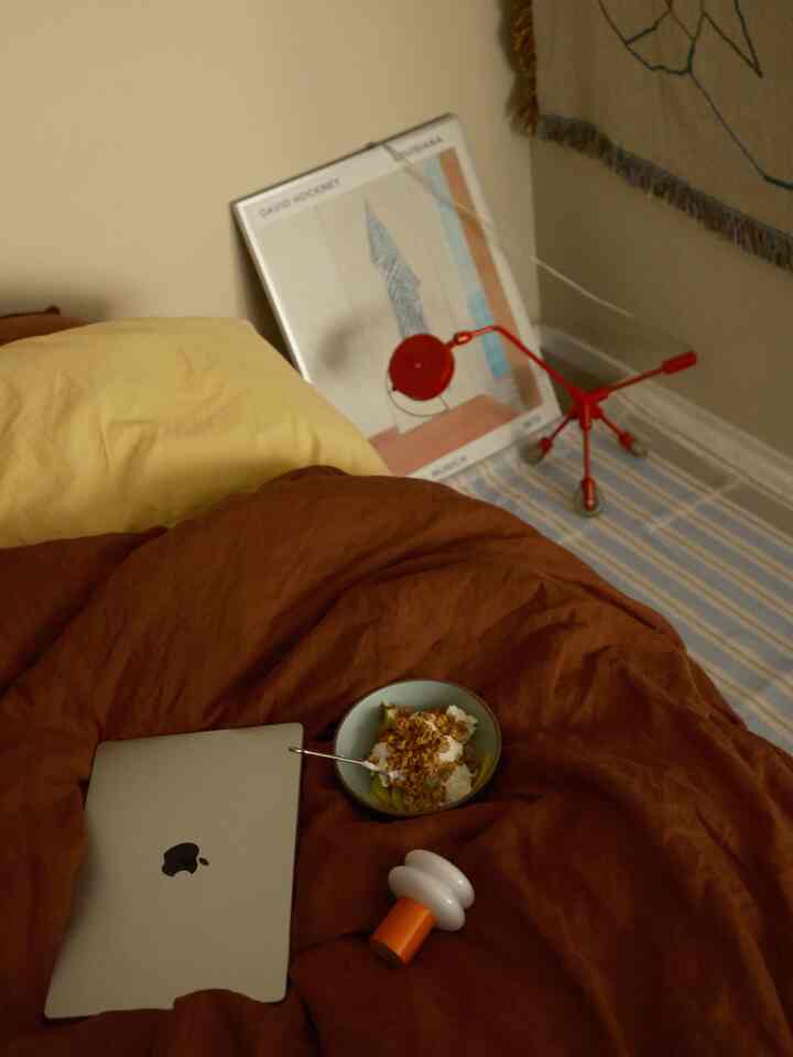 breakfast on the bed 😌🩵

#OhouseGlow #OhouseRug #Cozyathome