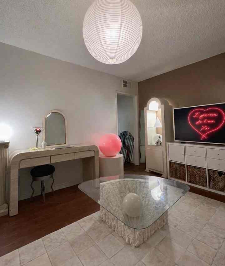 A soft lighting shift with a hint of Valentine’s mood.
Warm lights, gentle pink accents, and a cozy space to love and unwind.
#OhouseLight #OhouseGlow #OhouseLove #livingroom 
