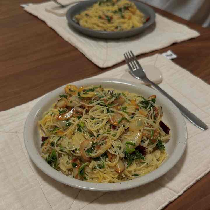 Holly Molly angel hair vibes
#kitchendecor #fooddecor #diningdecor
#tabledecor