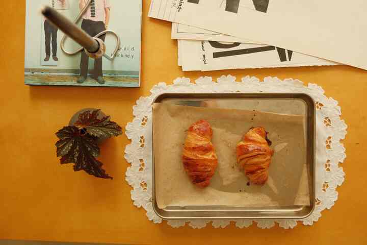 my homebaking era 🥐🙂‍↕️🙂‍↕️

#homebaking #diningtable #diningroom