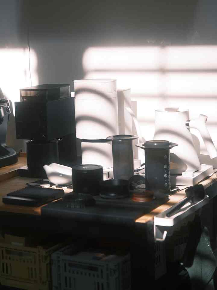 Tagged posts featuring Blind Shaker 1