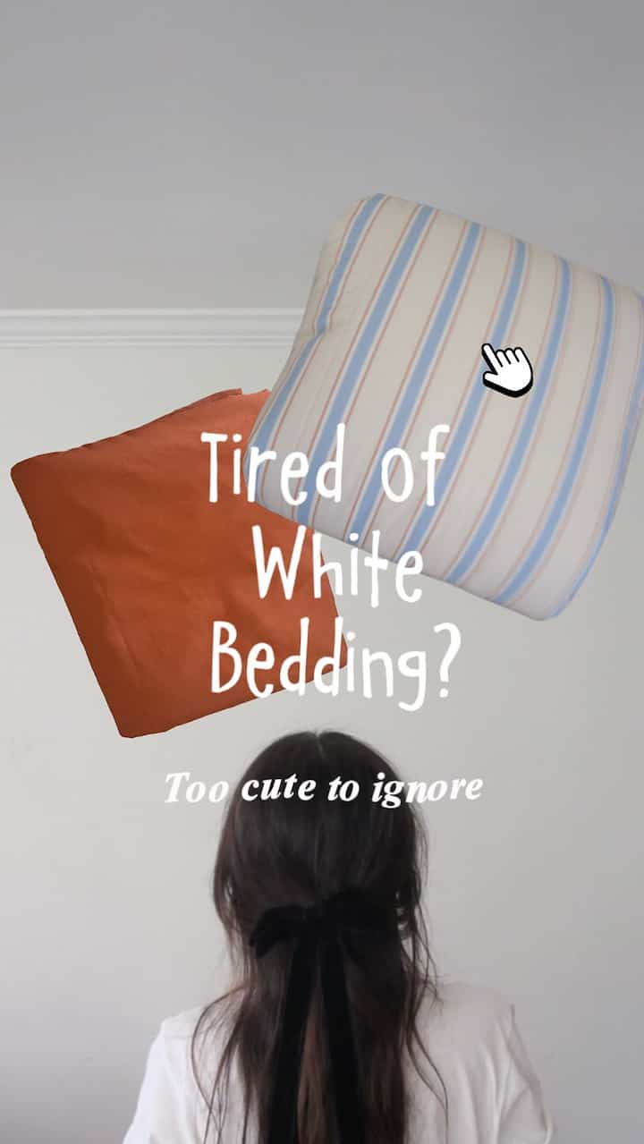 Bosan dengan seprai putih polos?

Set seprai bergaris terakota + biru ini akan langsung menghangatkan ruangan Anda.
Berani, nyaman, dan sempurna untuk penyegaran musim semi.

Saya mendapatkan set selimut ini dari Ohouse, dan saya sangat menyukainya.

#kamar tidur #bedding #ikea #comforter #spring #effortlessstyle #affordabledecor #smallspace #mushroomlamp #coffee #mug #tablelamp #chair #terracotta #stripe #accentwall #ceilinglight #homebody