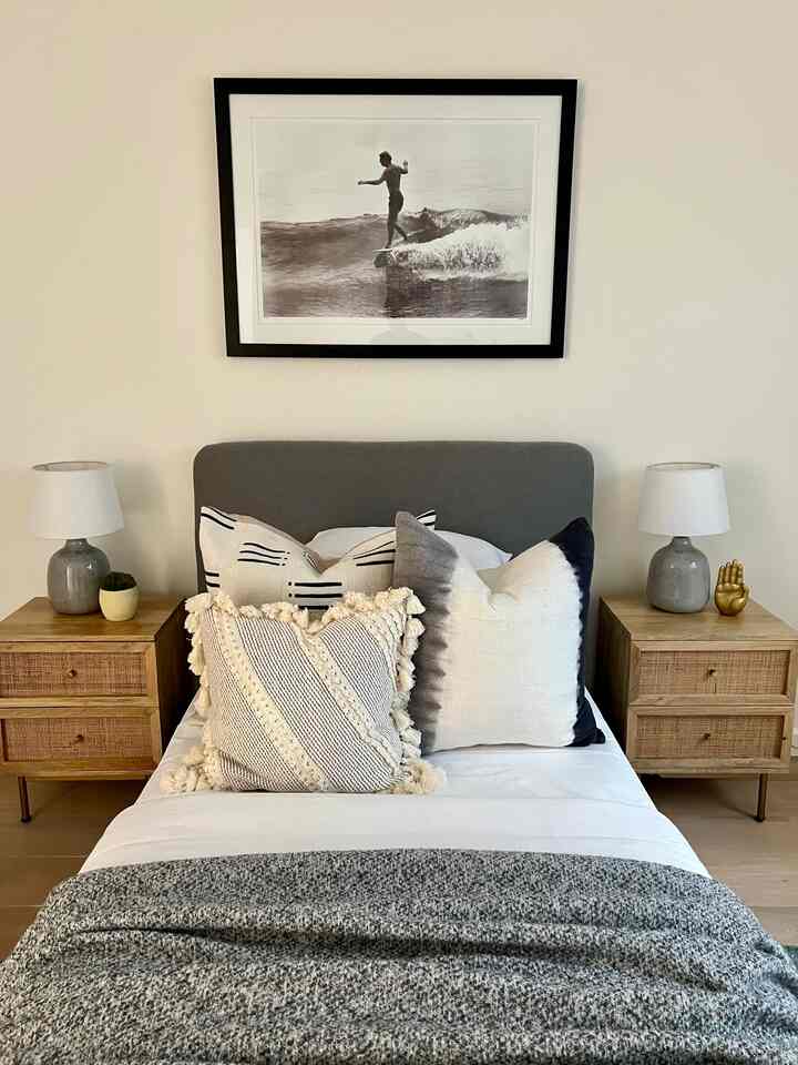 I love nothing more than a collection of different throw pillows! #bedroom #bed #bedding #bedroomdecor #pillowcover #pillow 