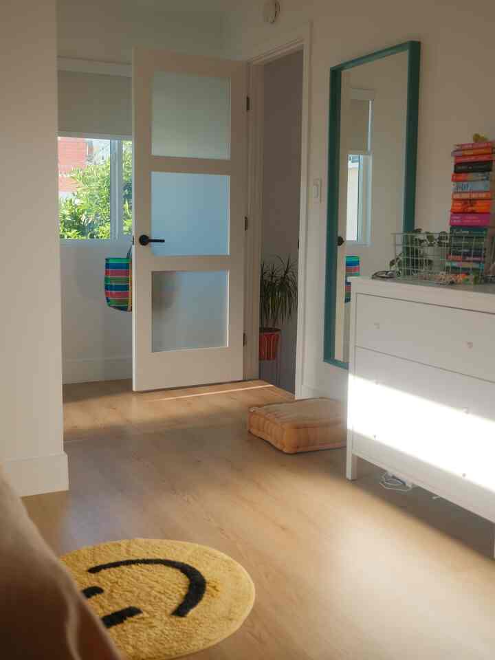 Painting the ikea mirror makes this room so much happier 💙 #ikeamirror #homeideas 