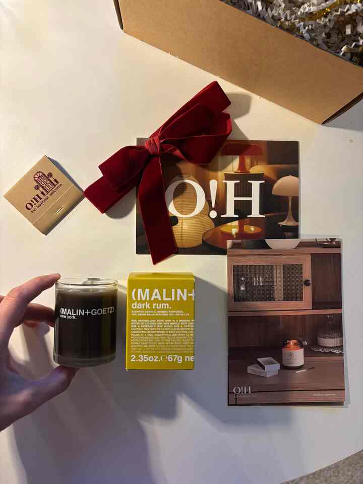 A night filled with a lovely scent.

#ohouse #scentedcandle #candle #Scent #livingroom 