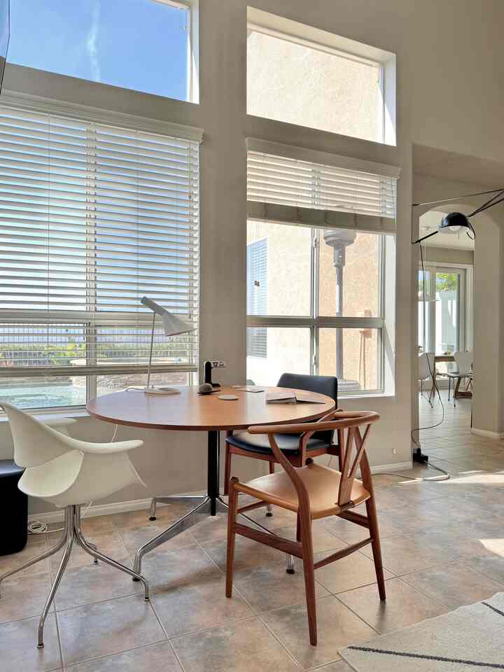 Livingroom table 🤎


#livingroominterior #livingroomtable #furnituredesign #furnitureinterior 