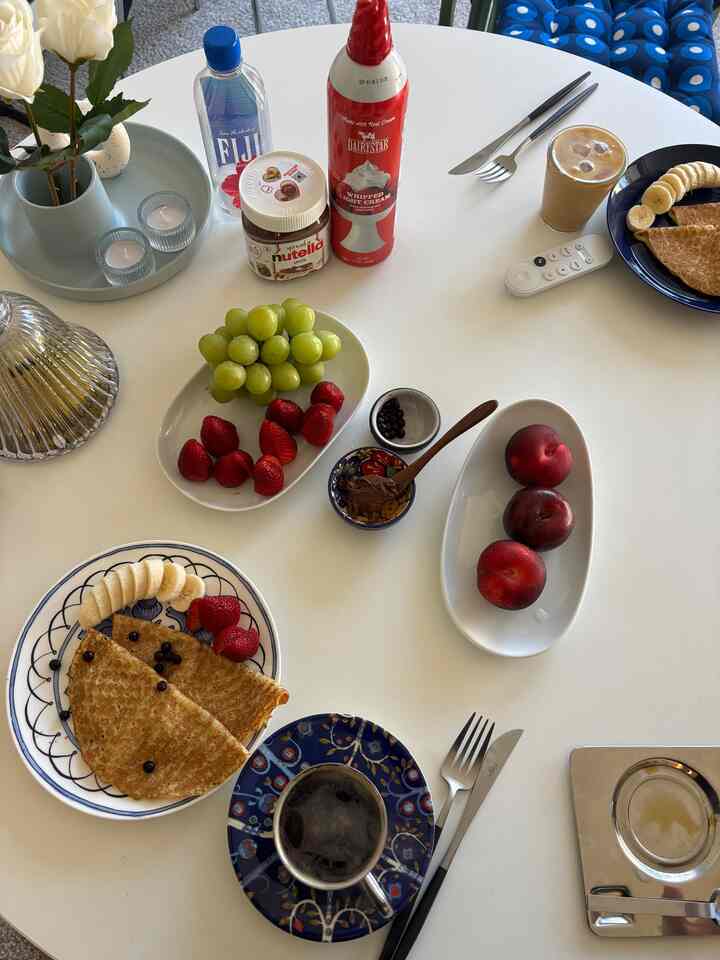 Spending a cozy morning at my place.

#brunch #brunchplate #morningcoffee #brunchtable #tablesetting #onthetable #tableware