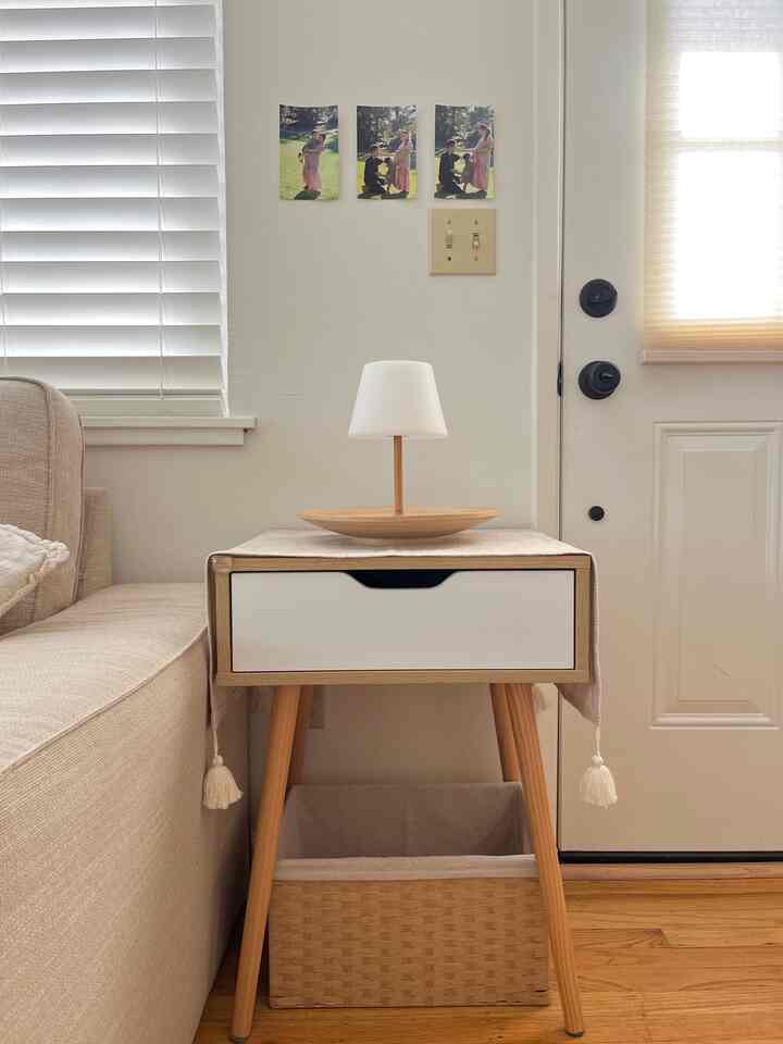 🤍🤎

#sidetable
#endtable
#warmtoneinterior
#cozylivingroom