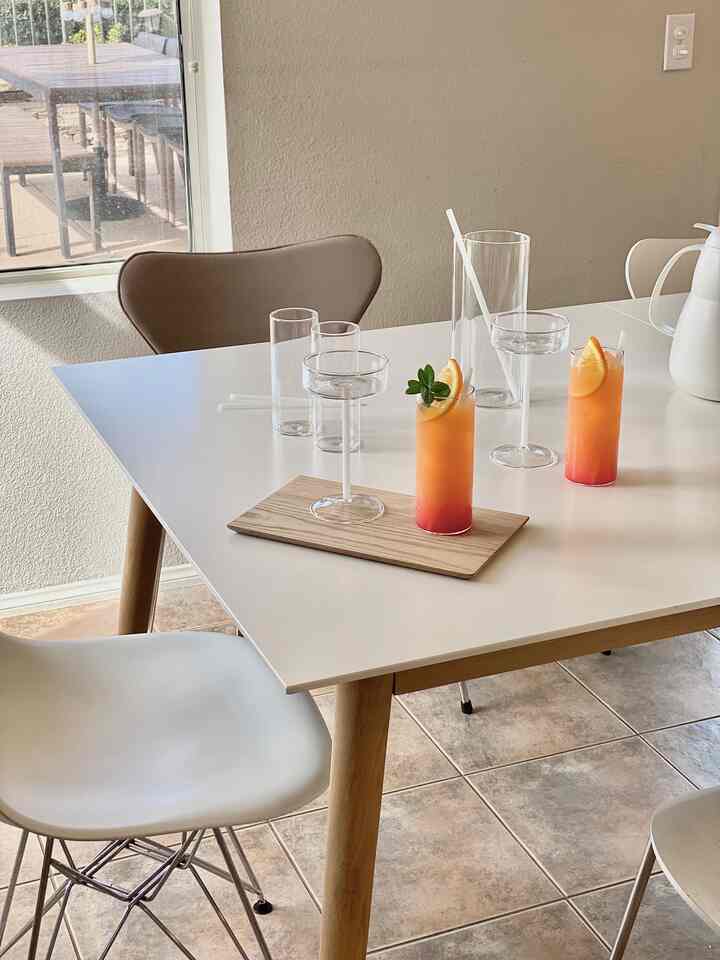 Just some fresh drinks 🥰🌿
 

#ikea #glasscup #glassjug #diningtable #diningchair #freshdrink