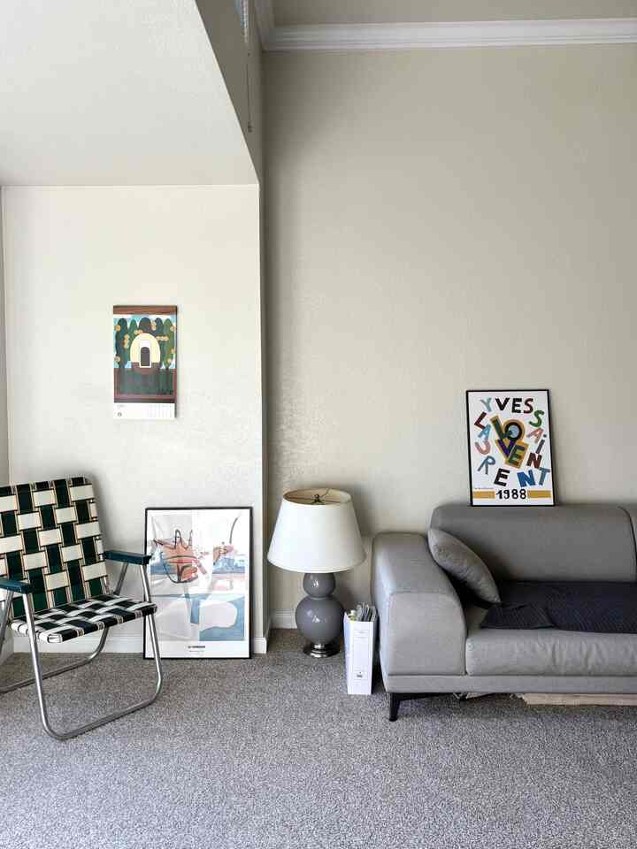 lovely poster interior 

#poster #posterframe #posterinterior #livingroom #minimal