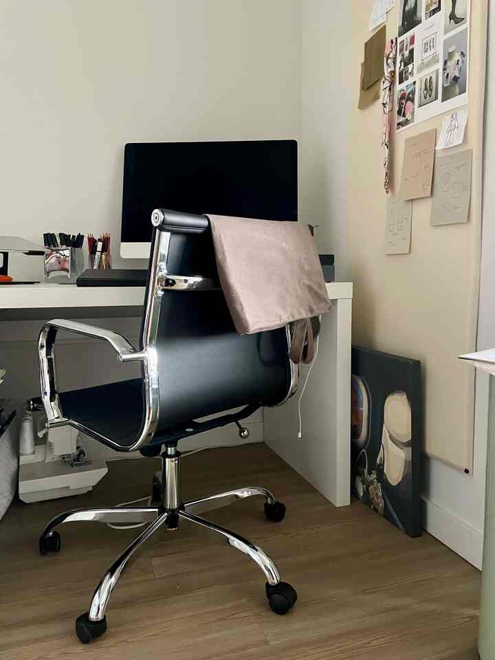 One of my favorite areas that I’ve styled is my home office. The perfect area to work and create! #homeoffice #desktop #workfromhome