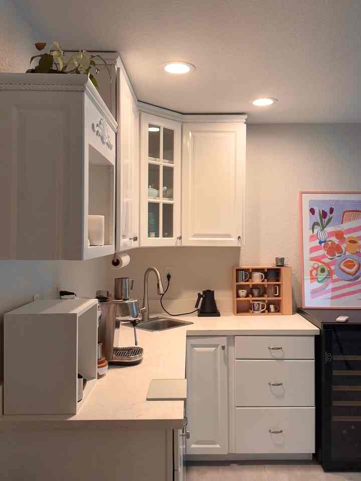 What’s your favorite type of beverage?

coffee vs tea vs wine 🍷

#coffeebar #winefridge #winecellar #homecafe