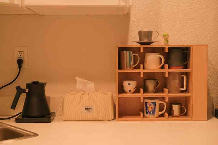 Good morning! Have you had your coffee yet? ☕️

#homecafe #coffeebar #cupboard #Espressomachine 